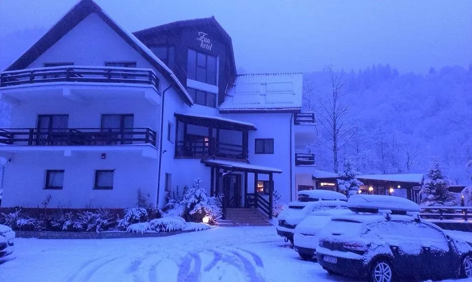 Sejur odihna 2025 la Munte Voineasa Hotel Zan**** 