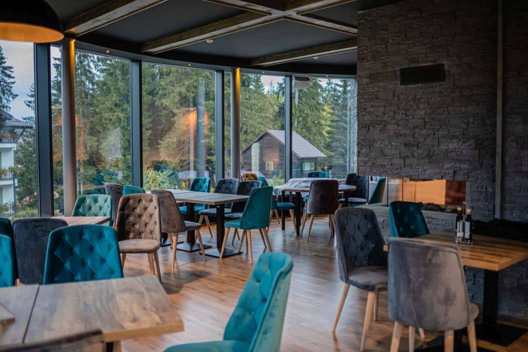Sarbatori de Craciun 2024 Predeal Hotel Ursuletul