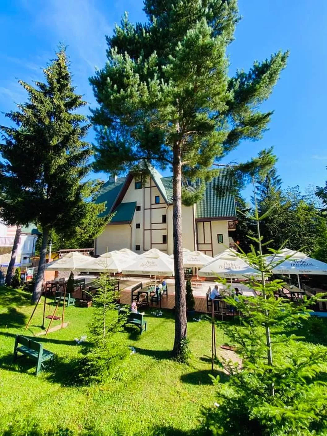 Sarbatori de Pasti 2025 Sinaia Hotel Marami