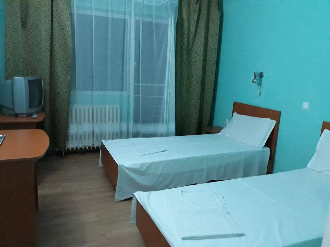 Sejur odihna 2023 Lacu Sarat Hotel Flora**