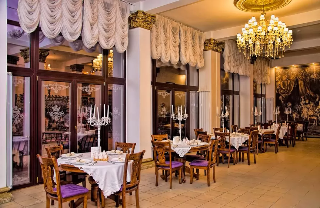 Vacanta 2022 in Slanic Moldova Hotel Coroana Moldovei****