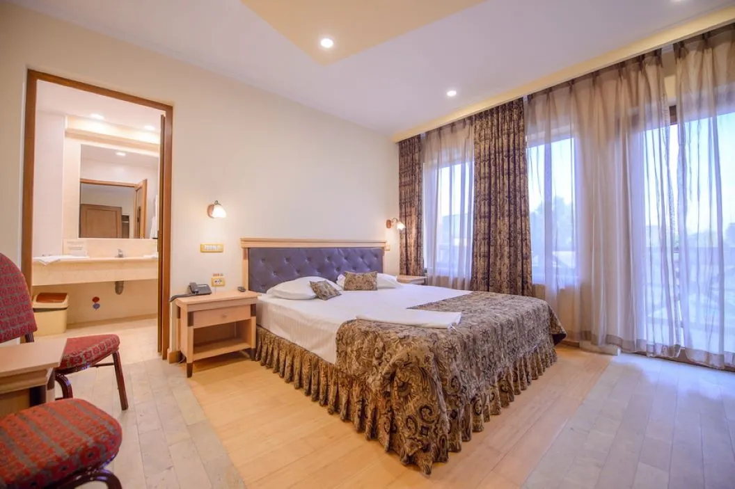 Sejur litoral 2026 Mamaia Hotel La Scoica Land