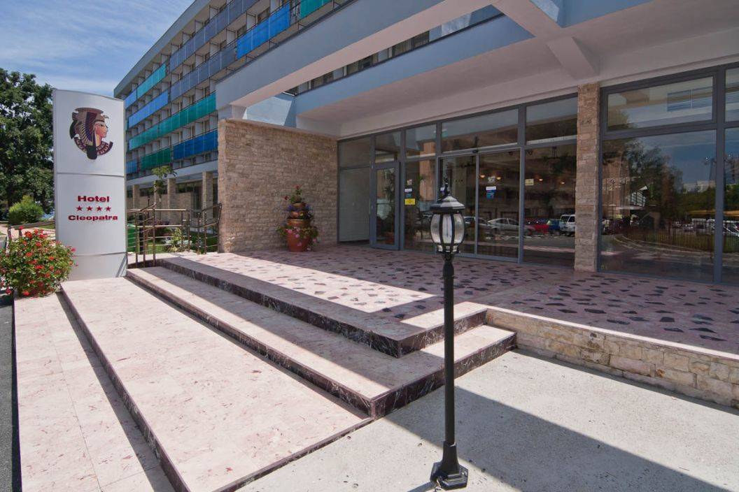 Litoralul pentru toti 2021 Saturn Hotel Cleopatra**** 
