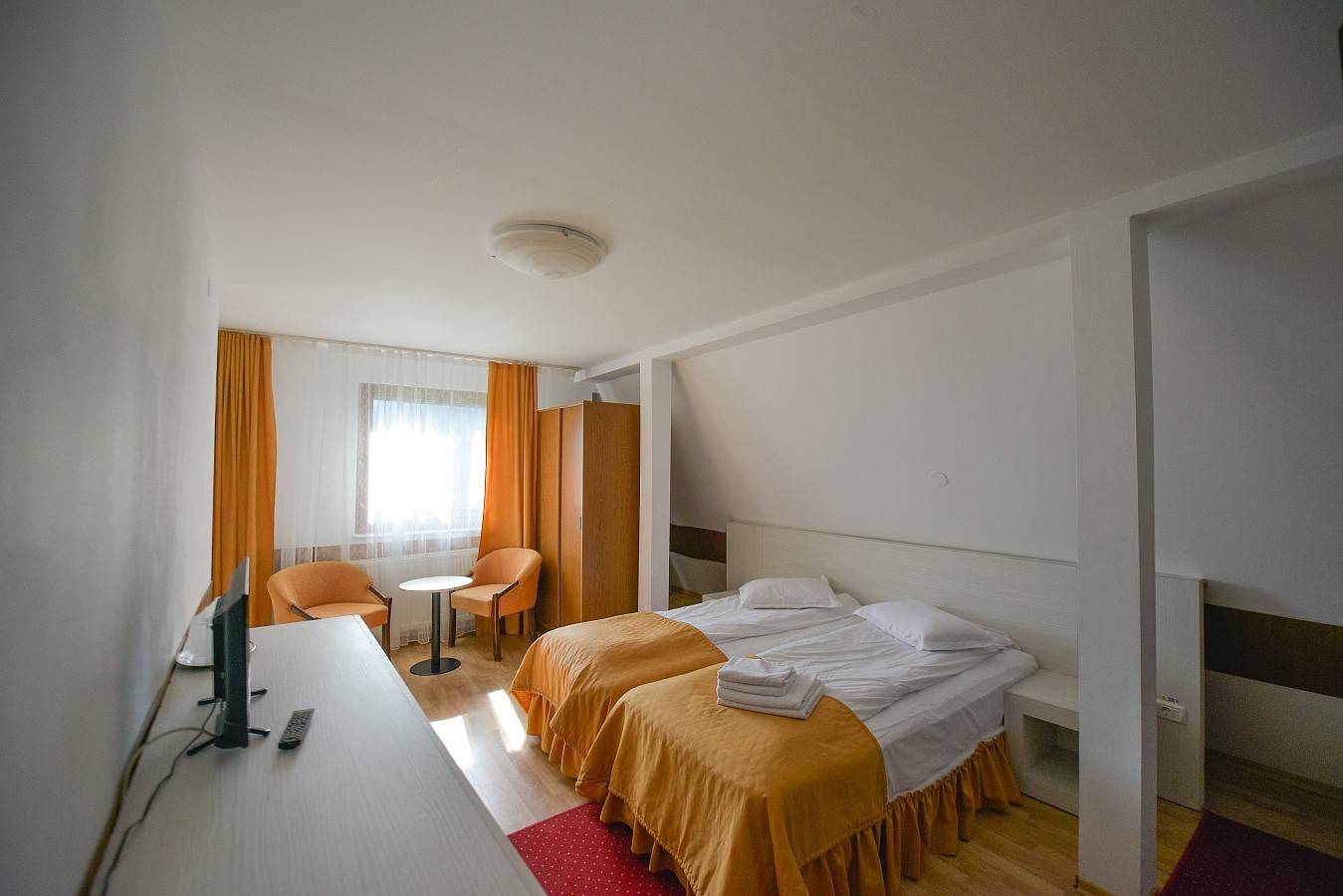 Sarbatori de Pasti 2025 Transfagarasan Hotel Paraul Capra***