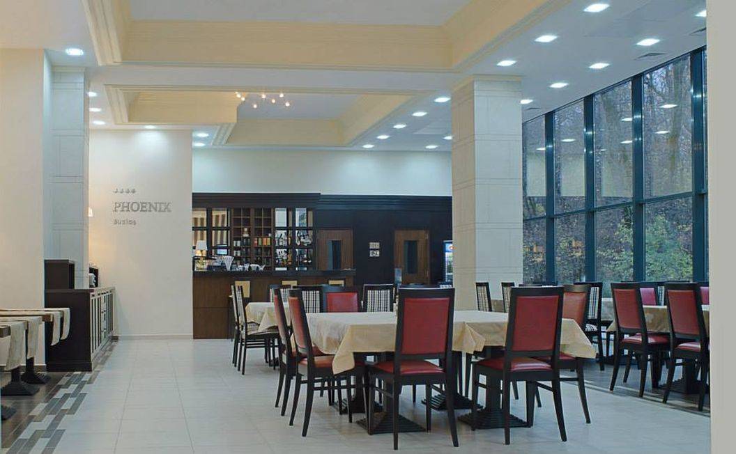 Vacanta pentru Relaxare 2025 Creeaza-ti propria vacanta Buzias Hotel Phoenix****