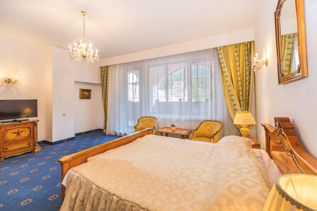Craciunul 2022 in Poiana Brasov Hotel Aurelius Imparatul Romanilor*****