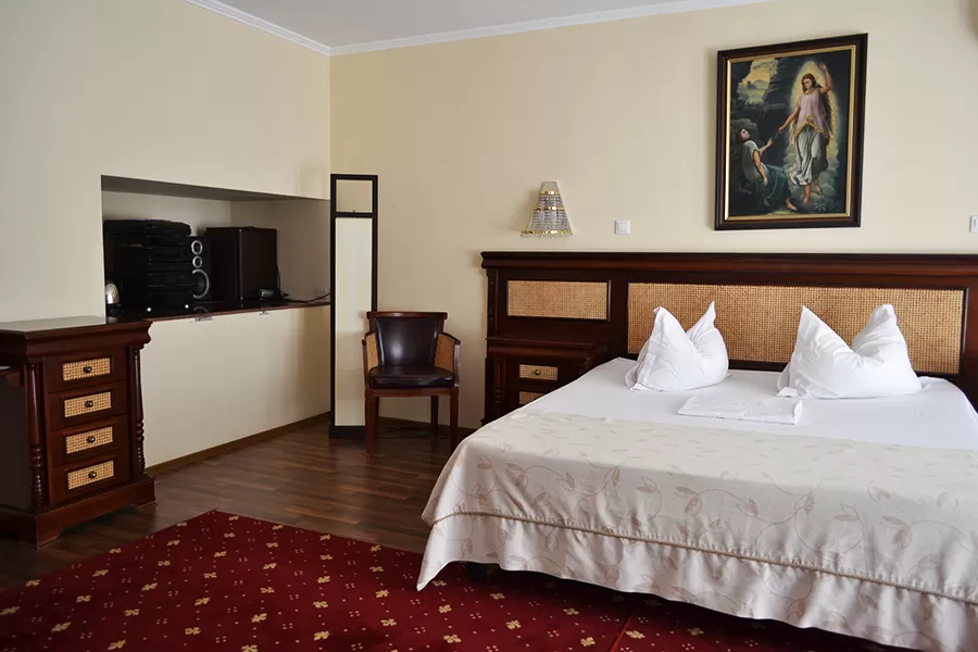 Cazare 2024 Scornicesti Hotel President