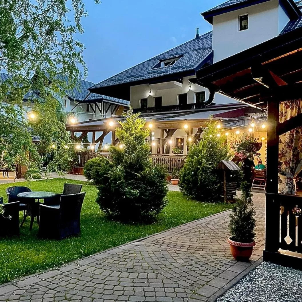 Sarbatori de Pasti 2023 Bucovina Voronet Pensiunea La Conac in Bucovina****