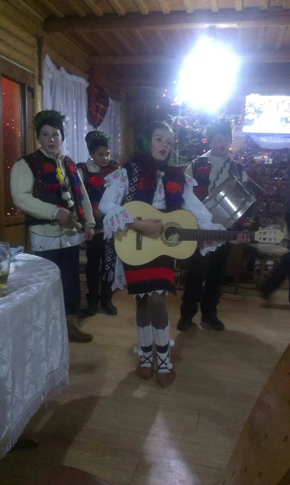 Craciun 2025 Maramures Vadu Izei Pensiunea Ioana Lavita