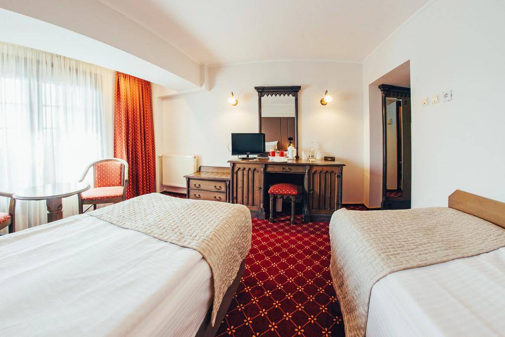 Sarbatori de Pasti 2025 Bucovina Gura Humorului Best Western Bucovina