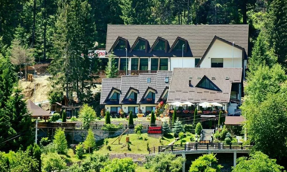 Sarbatori de Pasti 2023 Bucovina Voronet Popasul Domnesc Resort SPA****