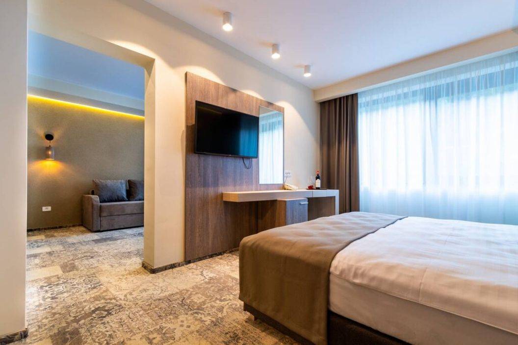 Revelion 2023 pe Valea Oltului Caciulata Hotel Izvoare****