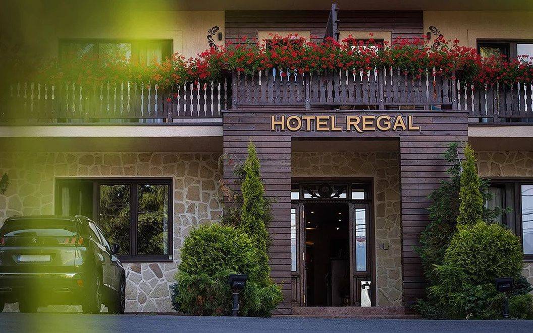 Revelion 2025 Sinaia Hotel Regal 1880