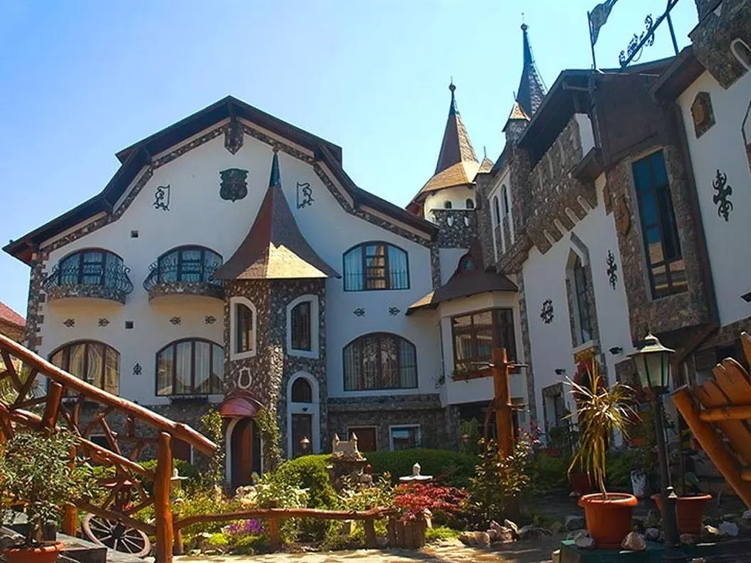 Cazare 2022 Turda Hotel Castelul Printul Vanator****