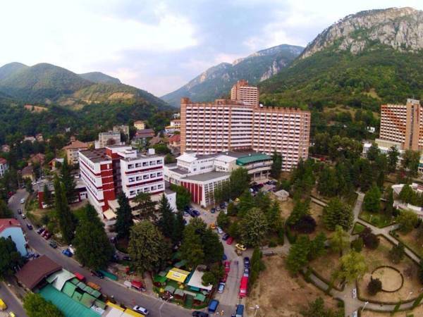 Sejur tratament Balneo Activ 2023 Baile Herculane Hotel Dacia