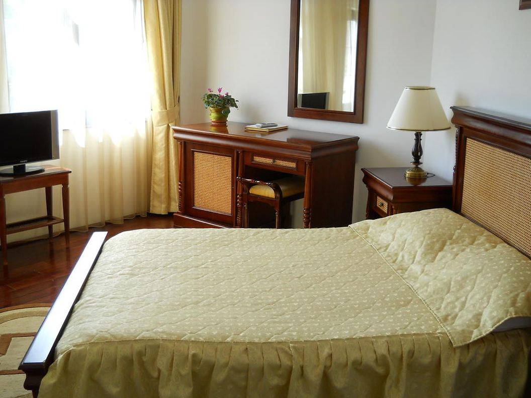 Sarbatori de Pasti 2025 Curtea de Arges Pensiunea Casa Domneasca****