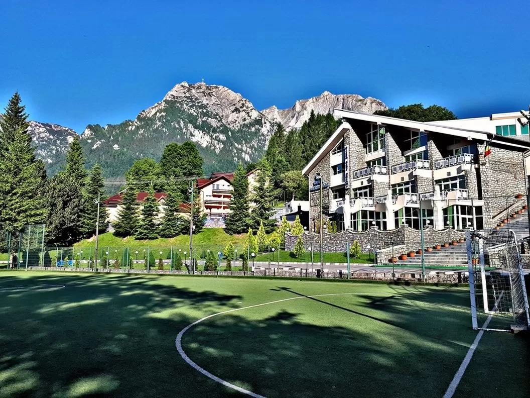 Sfantul Andrei si Ziua Nationala 2024 Busteni Hotel Alexandros