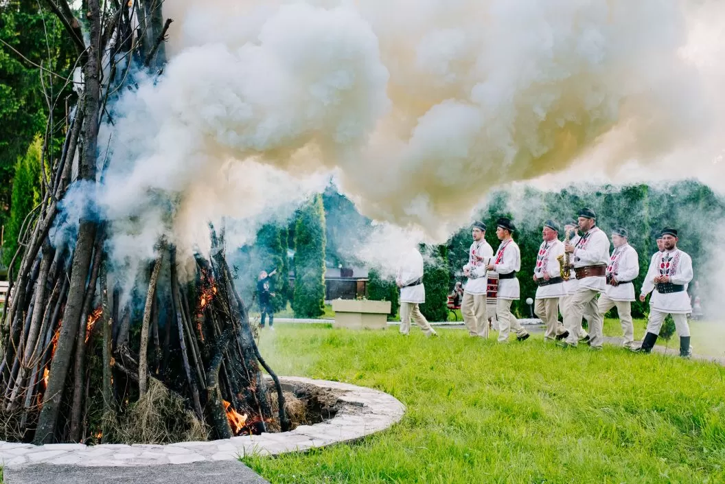 Sarbatori de Pasti 2024 Covasna Camping Valea Zanelor
