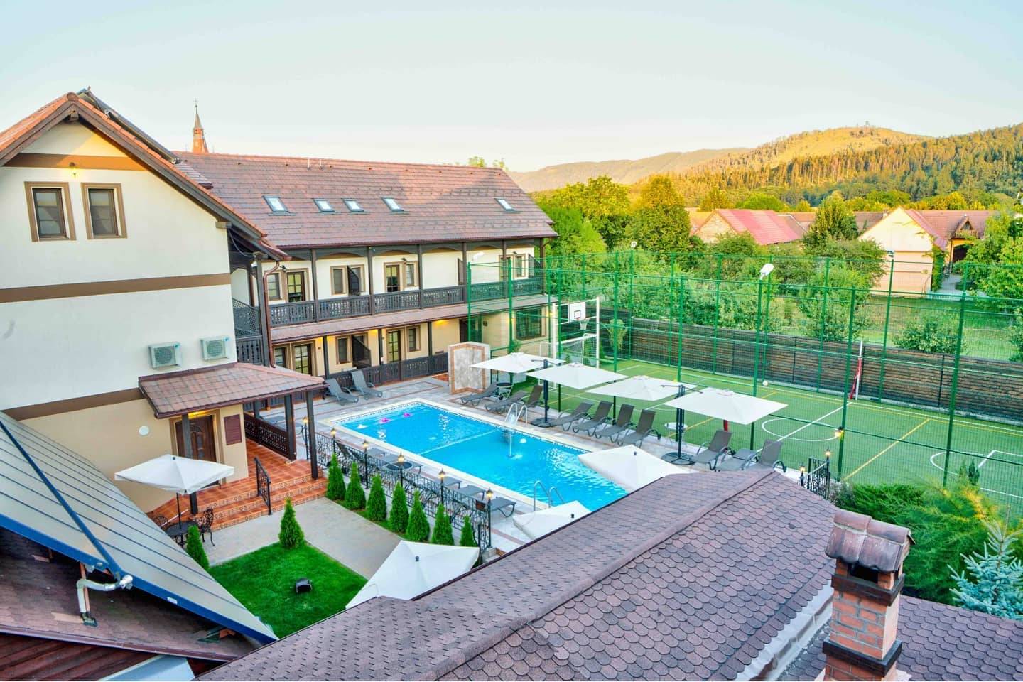 Pachet Romantic Cristian Brasov Conacul Ambient