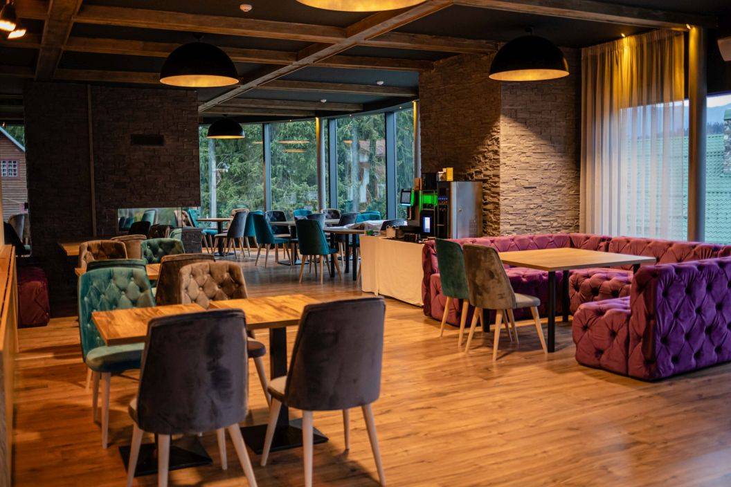 Sarbatori de Craciun 2024 Predeal Hotel Ursuletul