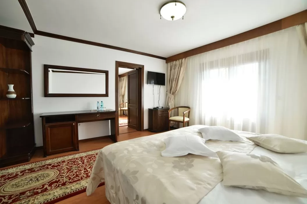 Vacanta pe plaiurile razesilor Trifesti Iasi Hotel la Domenii****