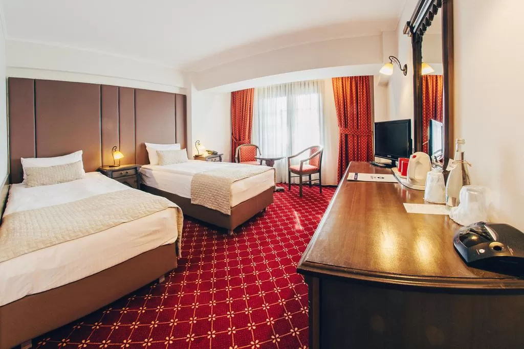 Sarbatori de Pasti 2025 Bucovina Gura Humorului Best Western Bucovina
