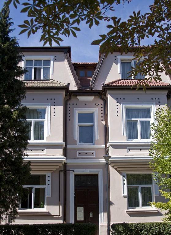 Cazare 2021-2022 Brasov Residence Ambient***