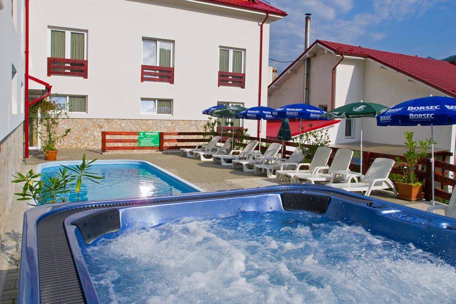 Cazare Munte 2023 Calimanesti Caciulata Hotel Domnitei***