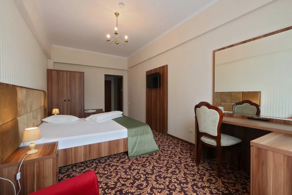 Cazare 2025 Oradea  Hotel Impero