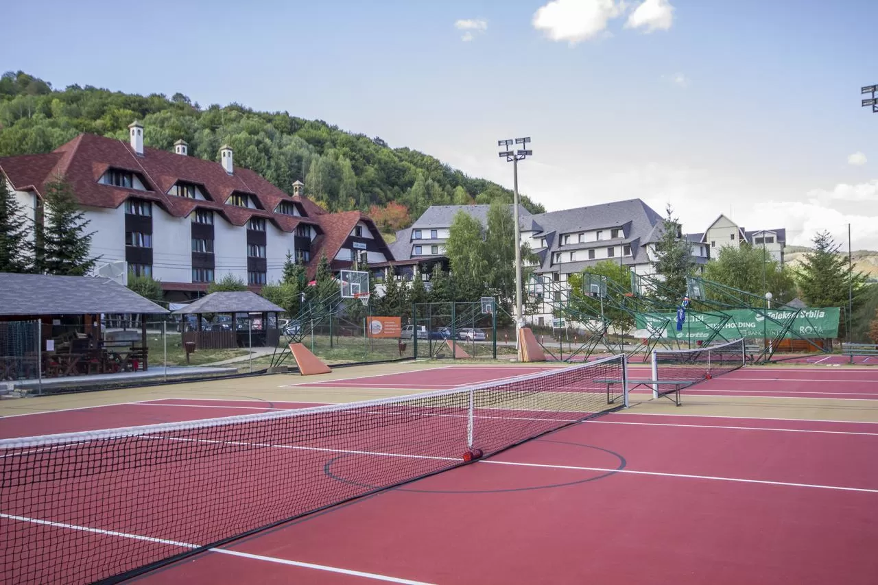 Sejur Ski 2021 -2022 Brzece Serbia Hotel JUNIOR