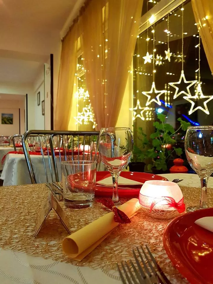 Revelion 2025 Sinaia Hotel Marea Neagra