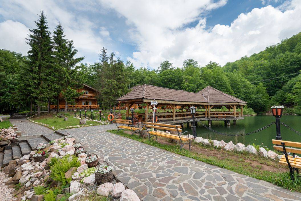 Sejur Munte Maramures 2023 Baia Sprie Complex Turistic SUIOR COTA 1000
