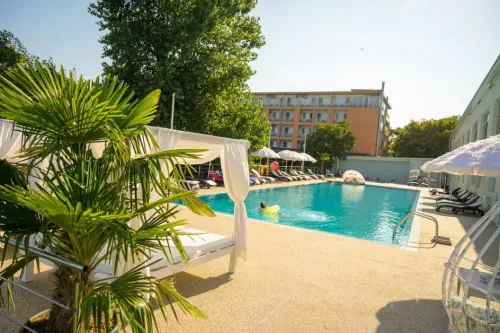 Litoral 2026 Mamaia Hotel Queen Vera