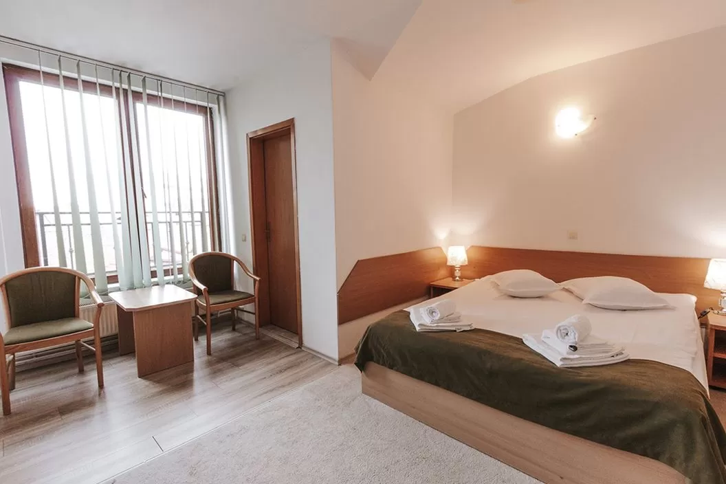 Sarbatori de Pasti 2025 Sibiu Hotel Apollo Central** 