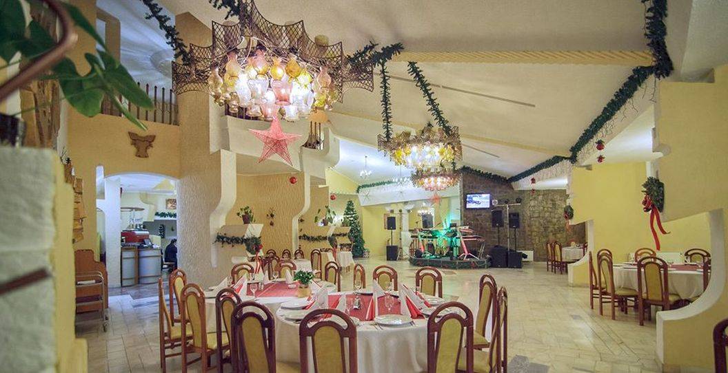 Cazare 2023 Targu Neamt Casa Arcasului***