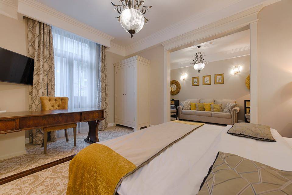 Sejur Munte 2023 Baile Herculane Hotel VERSAY