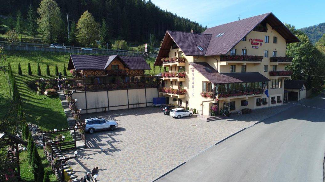 Revelion 2025 Bucovina Sadova Pensiunea Vranis
