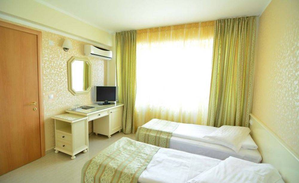 Cazare 2023 Maramures Baia Mare Hotel Seneca*** 