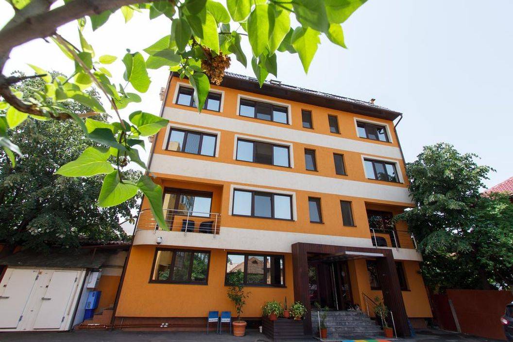 Cazare 2023 Targu Jiu Hotel Anna***