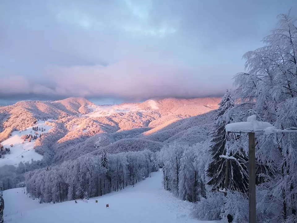 Revelion 2024 Maramures Baia Sprie Complex Turistic SUIOR BAZA