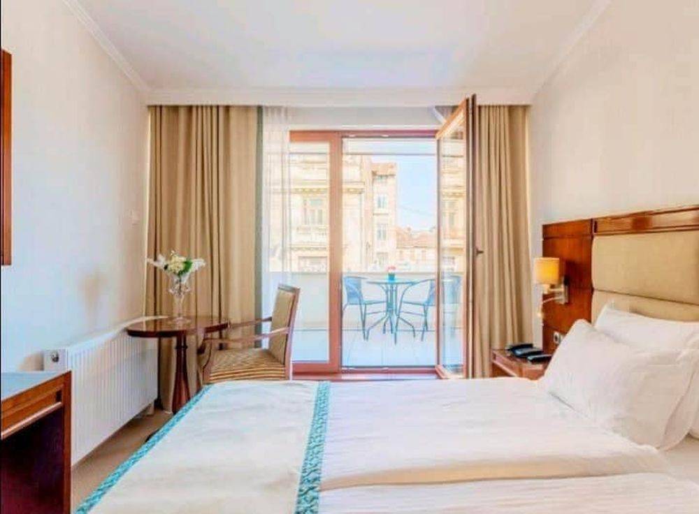 Cazare 2024 Bucuresti Hotel Concorde Old Bucharest****
