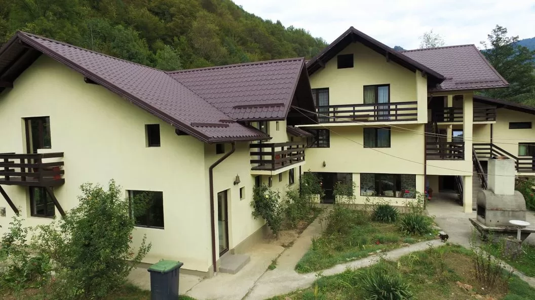 Vacanta la munte Malaia Pensiunea Ciobanelu***