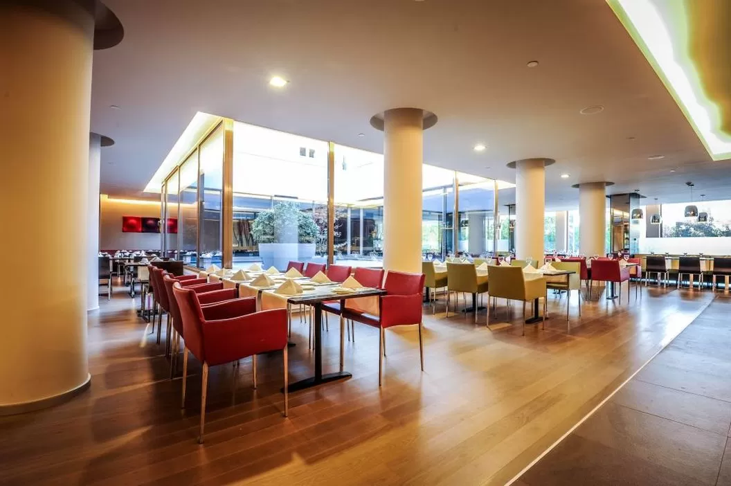 Cazare 2020 Bucuresti Hotel Ramada Parc****