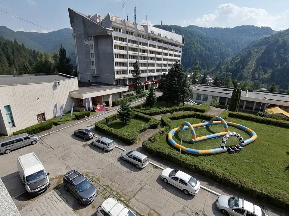 Vacanta la Munte Voineasa Hotel Lotru