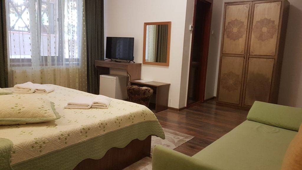 Martisor si Ziua Femeii 2022 Baile Olanesti Hotel Suprem***