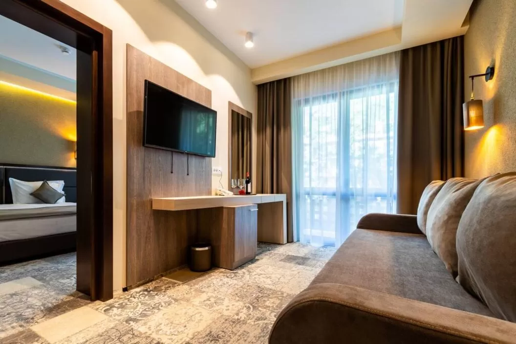 Revelion 2023 pe Valea Oltului Caciulata Hotel Izvoare****