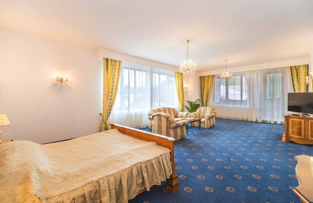 Craciunul 2022 in Poiana Brasov Hotel Aurelius Imparatul Romanilor*****