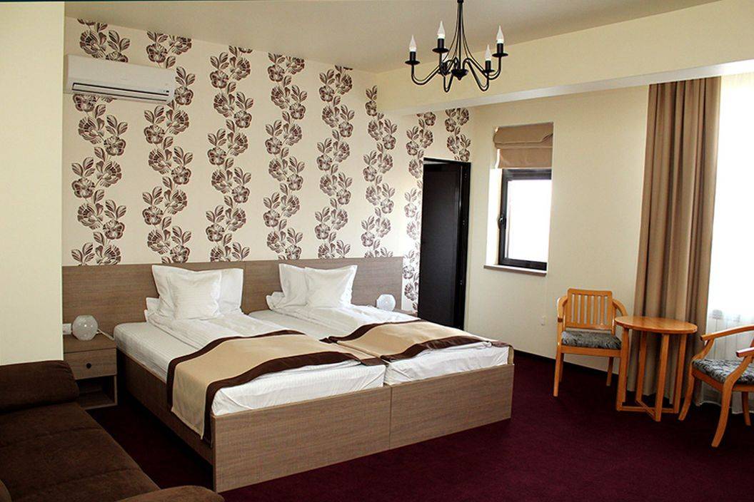 Cazare Focsani Pensiunea Rix Rooms****