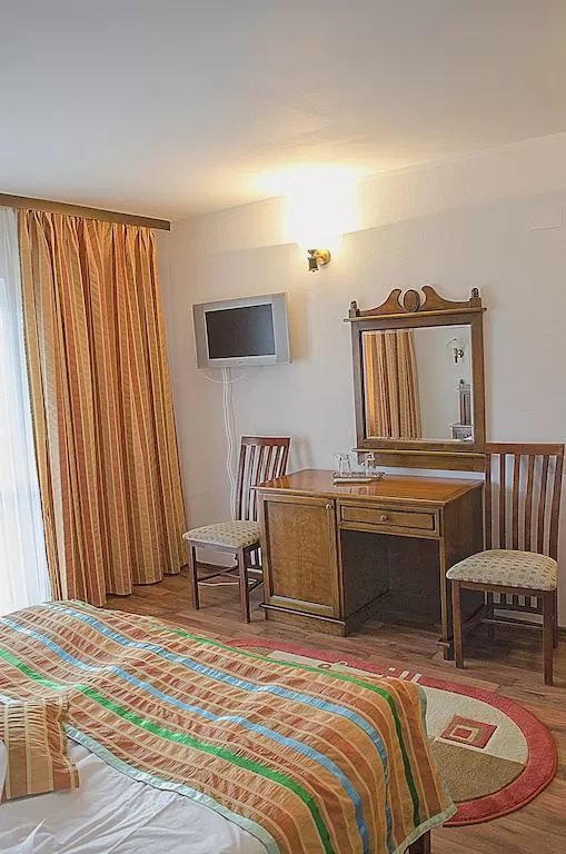 Sarbatori de Craciun 2024 Bucovina Voronet Complex Turistic Casa Elena