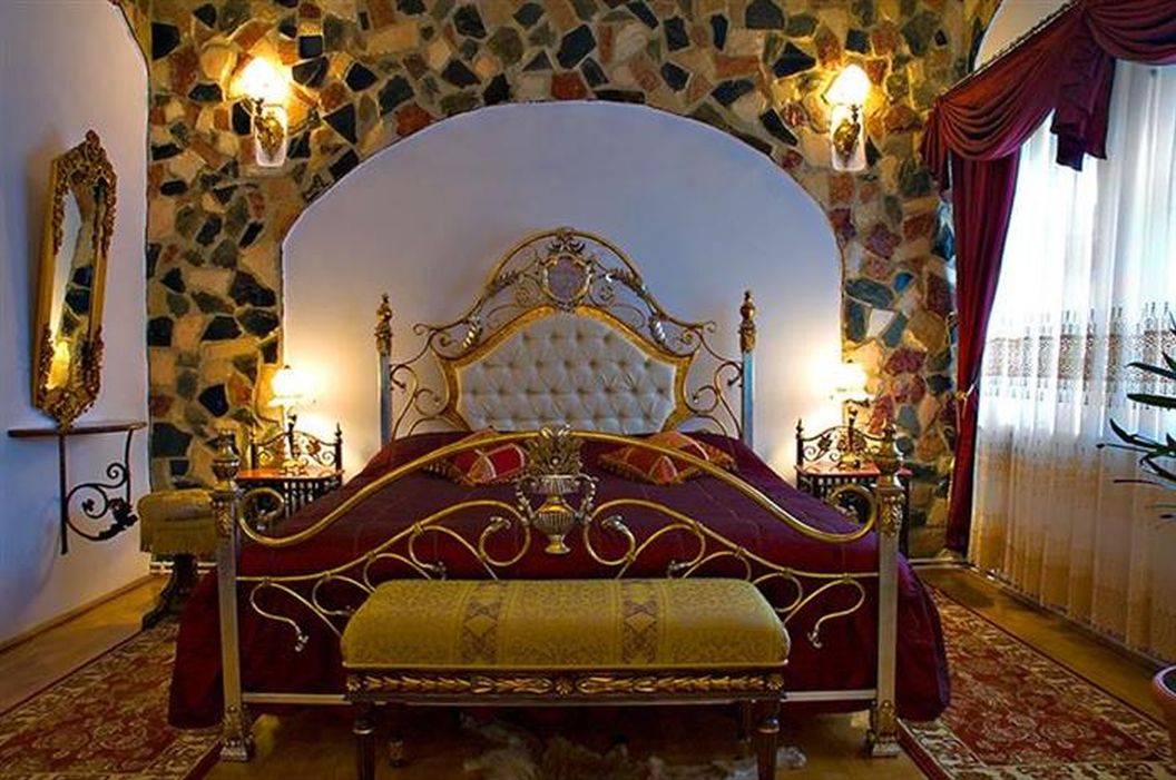 Cazare 2022 Turda Hotel Castelul Printul Vanator****